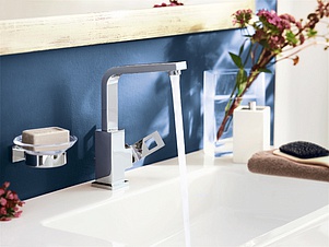 Смеситель Grohe Eurocube 23135000 для раковины