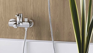 Смеситель Grohe Lineare 33849000 для ванны с душем