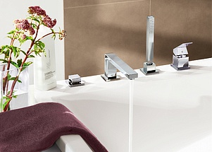 Смеситель Grohe Eurocube 19897000 на борт ванны