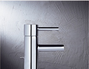 Смеситель Grohe Essence 33532000 для раковины