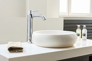 Смеситель Grohe Grandera 23313000 для раковины