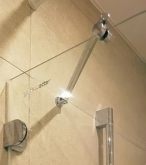 Шторка на ванну GuteWetter Lux Pearl GV-001A левая 50 см стекло бесцветное, фурнитура хром
