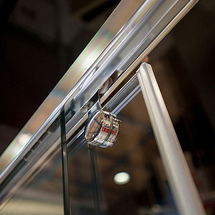 Шторка на ванну GuteWetter Slide Part GV-863A левая 150x80 см стекло бесцветное, профиль хром