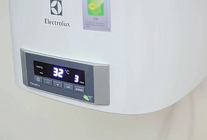 Водонагреватель Electrolux EWH 30 Formax DL