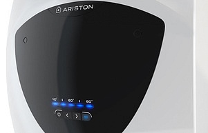 Водонагреватель Ariston Andris Lux Eco 15 над раковиной